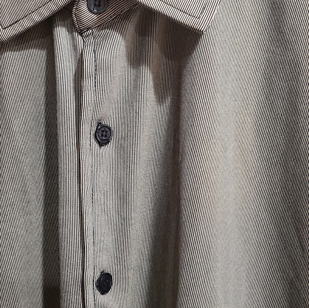 Kenneth Cole men's button front shirt